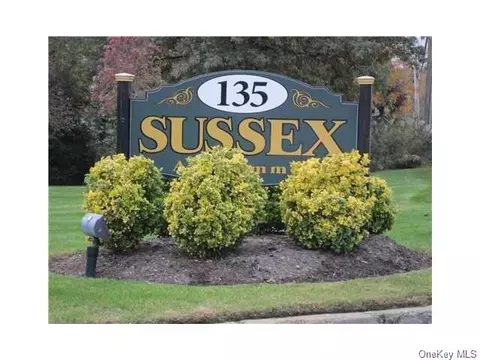 135 W Nyack Rd #93, Clarkstown, NY 10954
