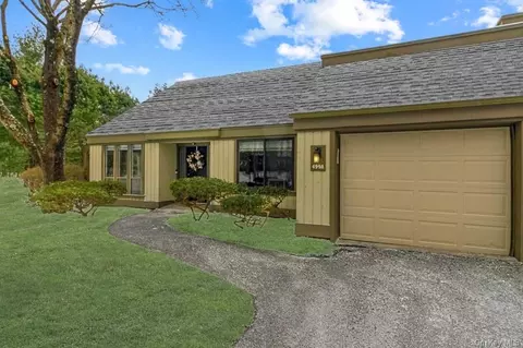 499 Heritage Hls #A, Somers, NY 10589