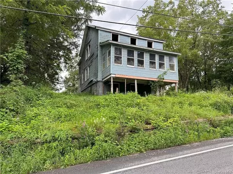 11 County Route 56, Wawayanda, NY 10958