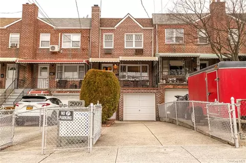 2909 Harding Ave, Bronx, NY 10465
