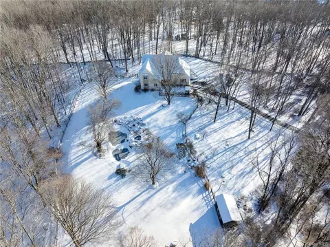 50 Wood St, Katonah, NY 10536