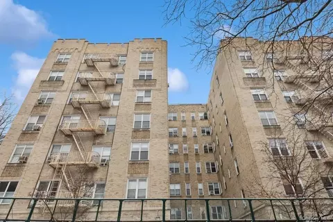 91 Payson Ave #2L, New York, NY 10034