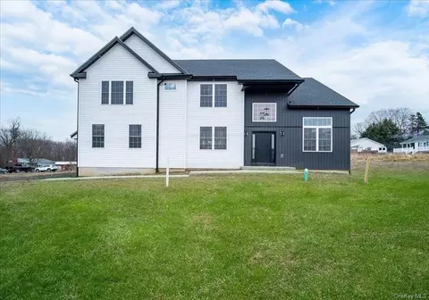 62 Lattintown Rd, Newburgh, NY 12550