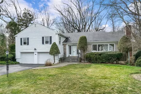 39 Aspen Rd, Scarsdale, NY 10583