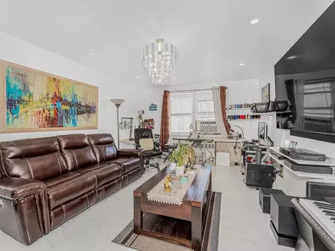 2866 Marion Ave #6J, New York, NY 10458