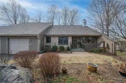 341 Furnace Dock Rd #76, Cortlandt, NY 10567