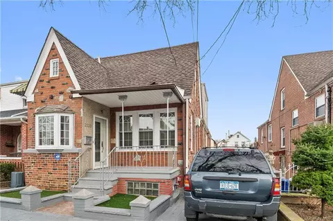2220 Fish Ave, Bronx, NY 10469