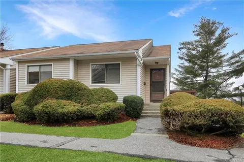 87 Molly Pitcher Ln #D, Yorktown, NY 10598