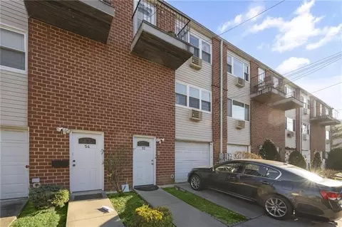 52 Francine Ct # A, Staten Island, NY 10306