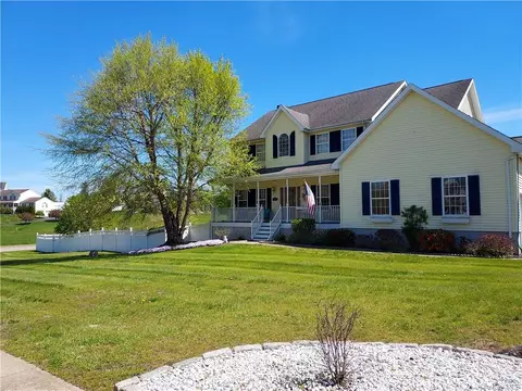 3 Bonnie Ct, Patterson, NY 12563