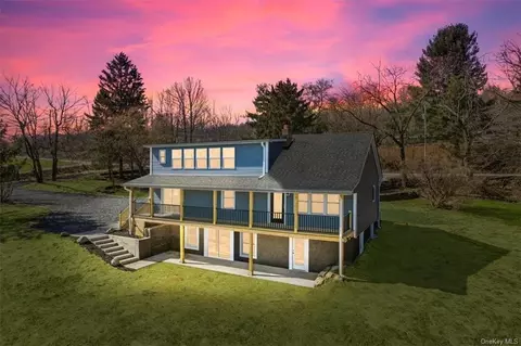 480 Old Mountain Rd, Greenville, NY 12771