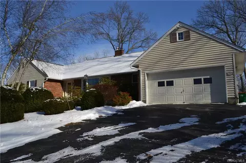 219 Judith Dr, Stormville, NY 12582