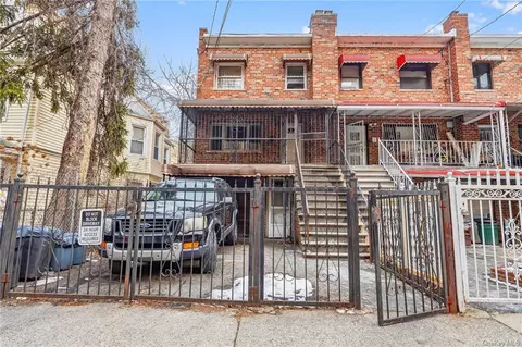 3928 Carpenter Ave, Bronx, NY 10466