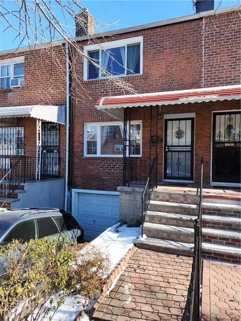 2940 Yates Ave, Bronx, NY 10469