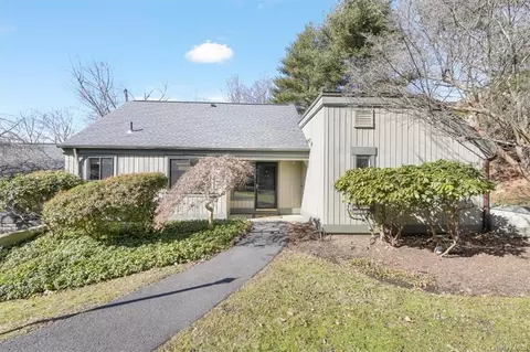 156 Heritage Hls # B, Somers, NY 10589