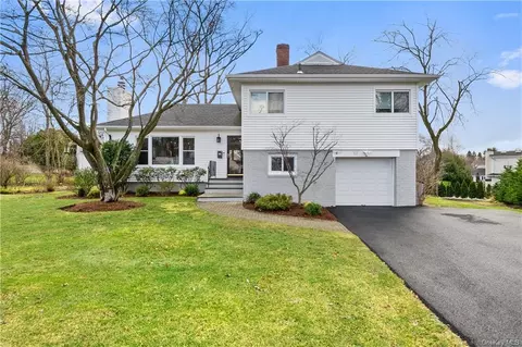13 Hemlock Cir, White Plains, NY 10605
