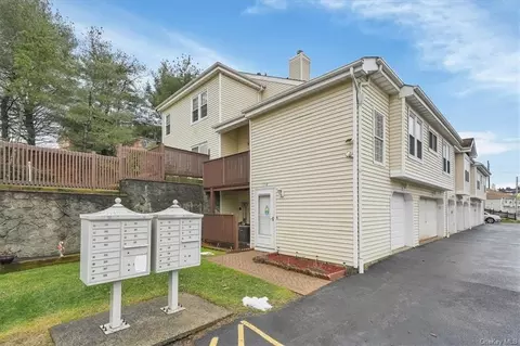 1112 Whispering Hls, Chester, NY 10918