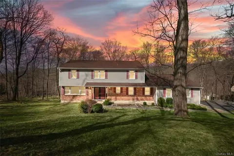 1281 Mckeel St, Yorktown, NY 10598