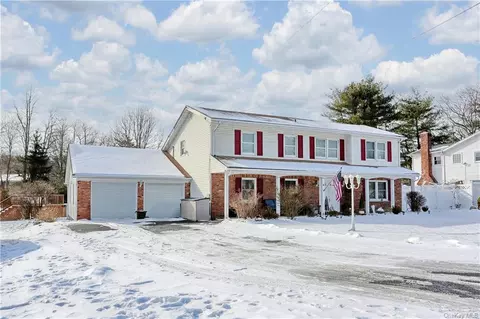 6 Stella Dr, Ramapo, NY 10977