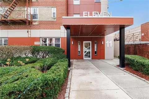 11 Balint Dr #541, Yonkers, NY 10710