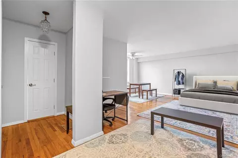 4320 Van Cortlandt Park E #5B, Bronx, NY 10470