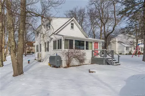 46 Midway Dr, Monroe, NY 10950