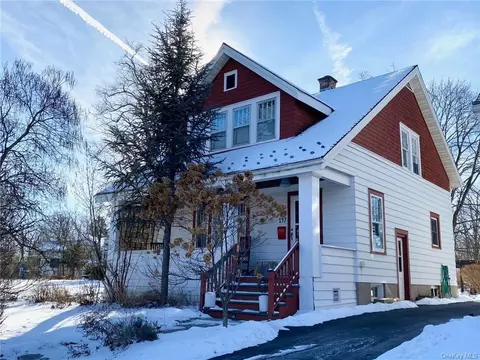 197 Hooker Ave, Poughkeepsie, NY 12603