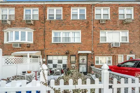 3108 Wissman Ave, Bronx, NY 10465