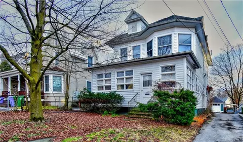 144 W Main St, Middletown, NY 10940