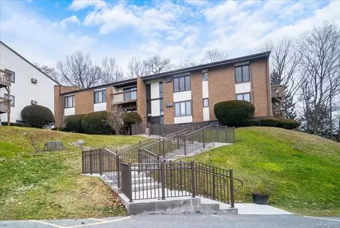 3 Hook Rd #56G, Poughkeepsie, NY 12601