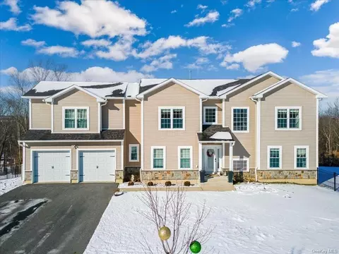 31 Rolling Ridge Dr, Goshen, NY 10924