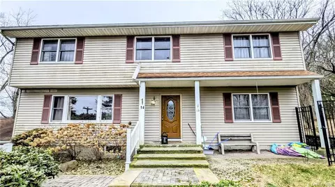 14 Bayberry Dr, Monroe, NY 10950