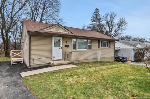 33 Sherman Dr, Newburgh, NY 12550