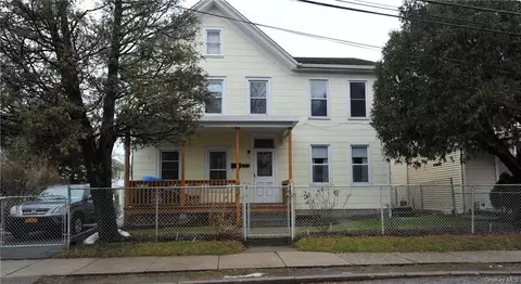 2 Van Wyck St, Ossining, NY 10562