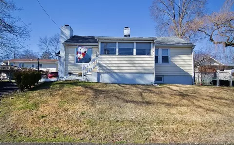 180 S Harrison Ave, Clarkstown, NY 10920