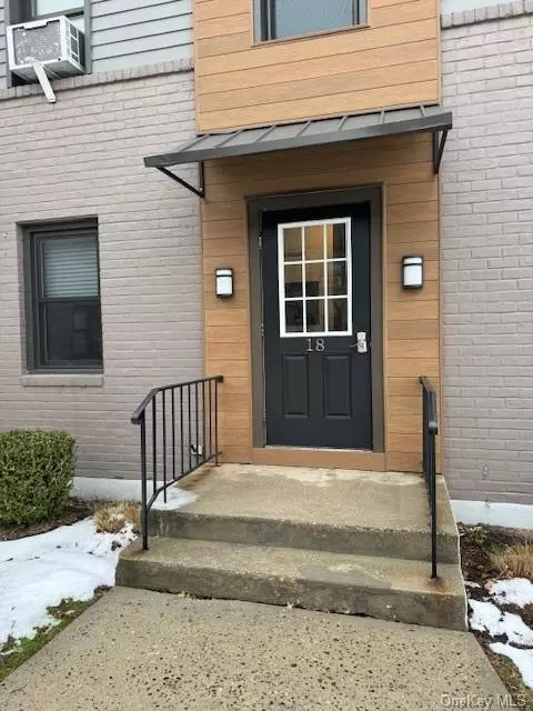 18 Tappan Landing Rd #55A, Greenburgh, NY 10591