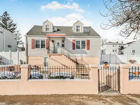 1419 Nepperhan Ave, Yonkers, NY 10703