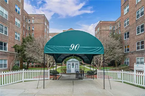 90 Bryant Ave #B1B, White Plains, NY 10605