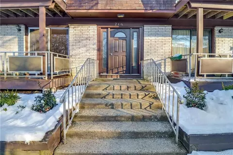 2 Church Ln #I, Clarkstown, NY 10989