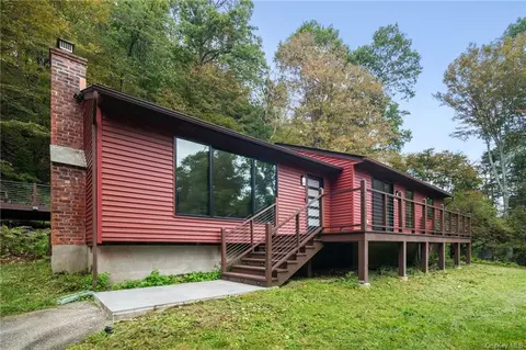 61 Forest Range Rd, Lewisboro, NY 10536