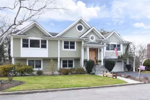 21 Powder Horn Way, Greenburgh, NY 10591