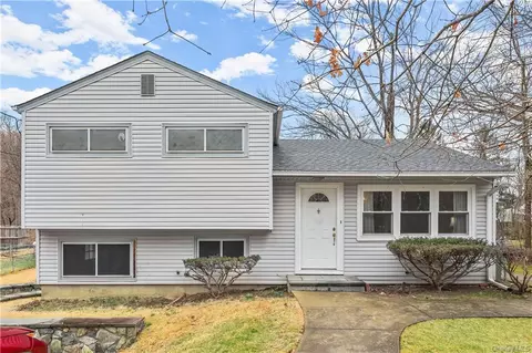 128 Sunset Rd, Cortlandt, NY 10548