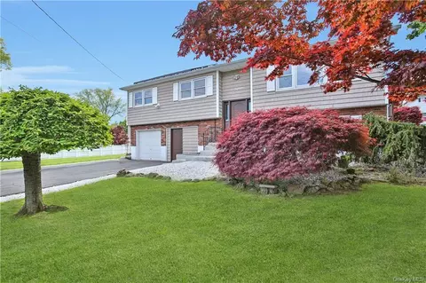 15 N Harrison Ave, Clarkstown, NY 10920