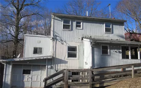 1645 Route 199, Red Hook, NY 12571