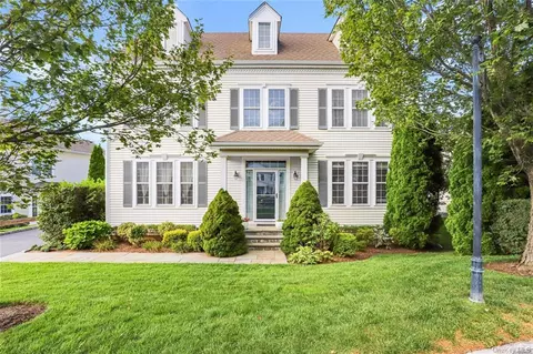 22 Legendary Cir, Rye, NY 10573