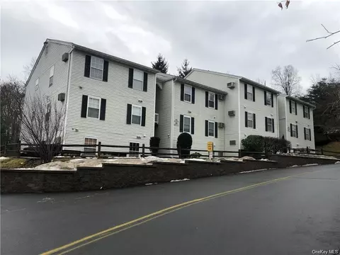 28 Lexington Hl #11, Monroe, NY 10926