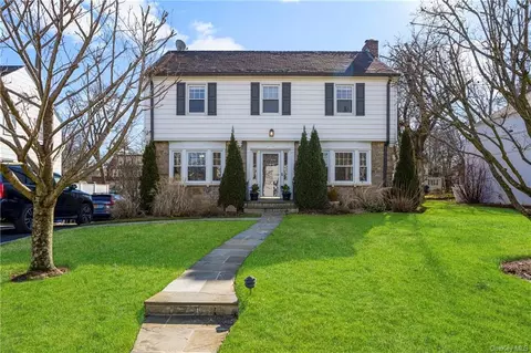 50 Berrian Rd, New Rochelle, NY 10804