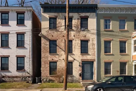 123 Montgomery St, Newburgh, NY 12550