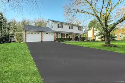 5 Marian Dr, Ramapo, NY 10901