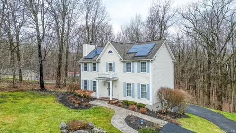 112 Frozen Ridge Rd, Newburgh, NY 12550